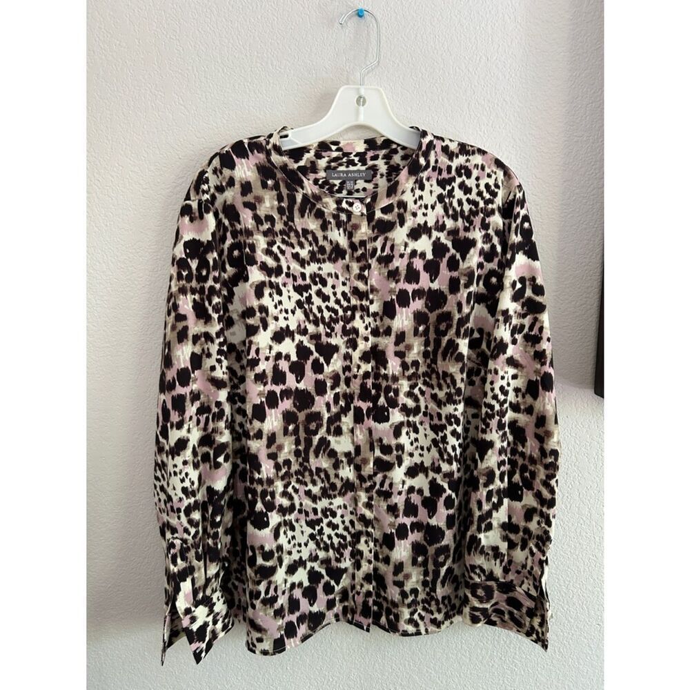 Laura Ashley Pink and Black Sz 16Leopard-Print Button-Front Blouse new